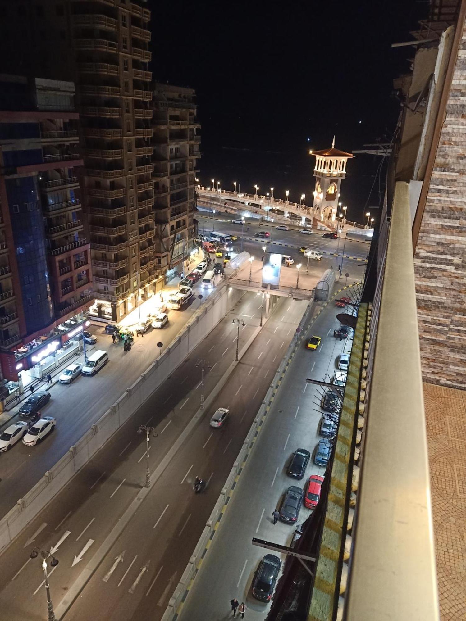 Miami's * Alexandria